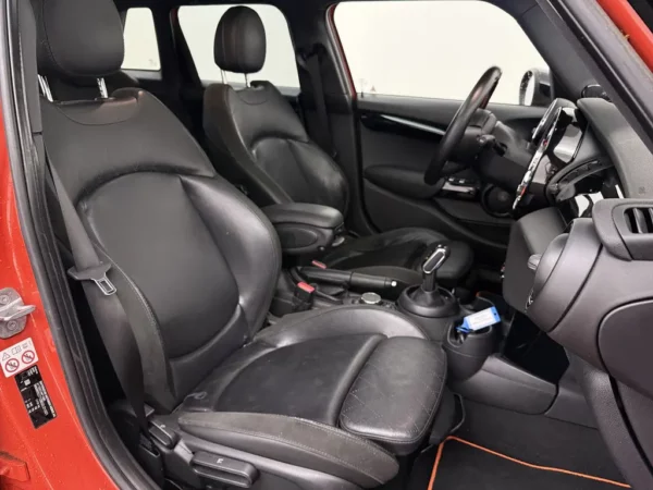 MINI 5-deurs 1.5 Aut. Cooper JCW