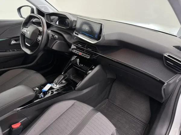 Peugeot 208 1.2 PureTech AUT. Allure