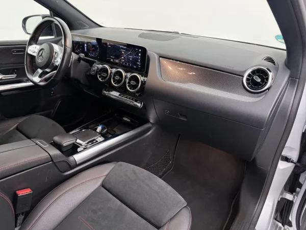 Photo 21 of 28 of WDD2470841J012995 Mercedes-Benz B-Klasse 180 Aut. Business Solution AMG