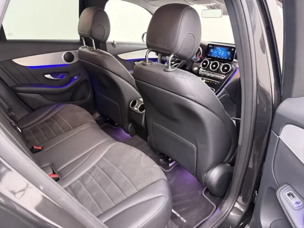 Photo 21 of 29 of WDC2539811V230890 Mercedes-Benz GLC 200 4MATIC Business Solution AMG