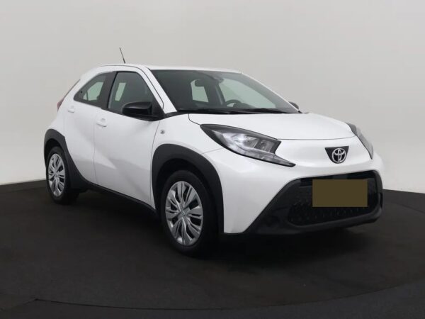 Toyota Aygo X 1.0 VVT-i MT Play