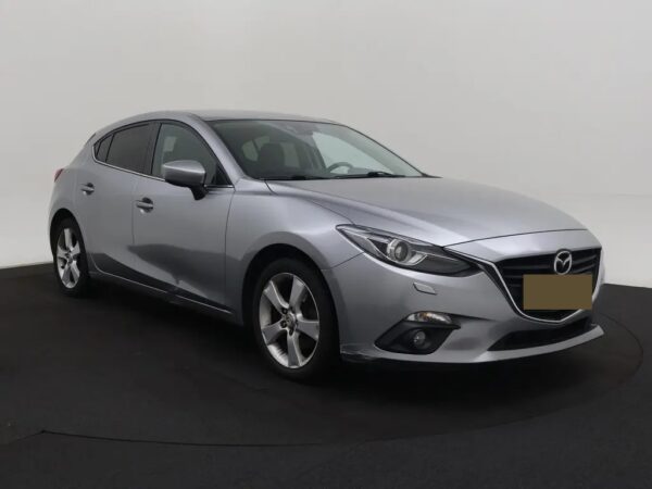 Photo 23 of 24 of JMZBM546811118317 Mazda 3 2.0 TS+ Aut.
