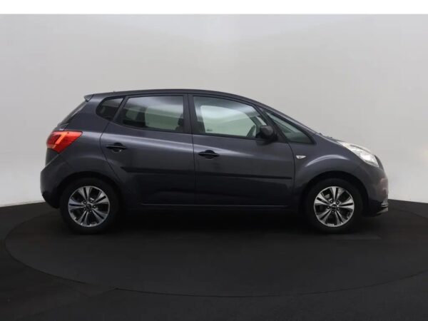 Kia Venga 1.4 CVVT First Edition