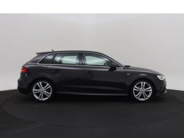 Audi A3 Sportback 1.4 TFSI CoD Ambition Pro Line S Navi
