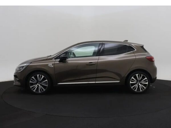 Photo 23 of 26 of VF1RJA00964962095 Renault Clio 1.3 TCe AUT. Initiale Paris