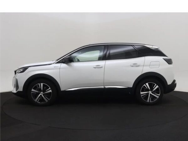 Peugeot 3008 1.6 HYbrid 225 GT