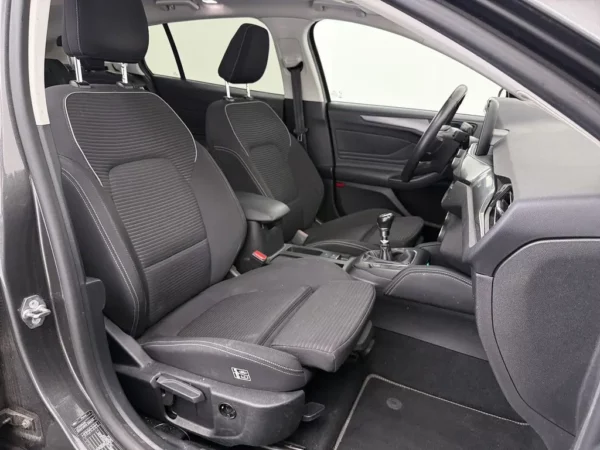 Ford FOCUS Wagon 1.0 EcoBoost Titanium Business
