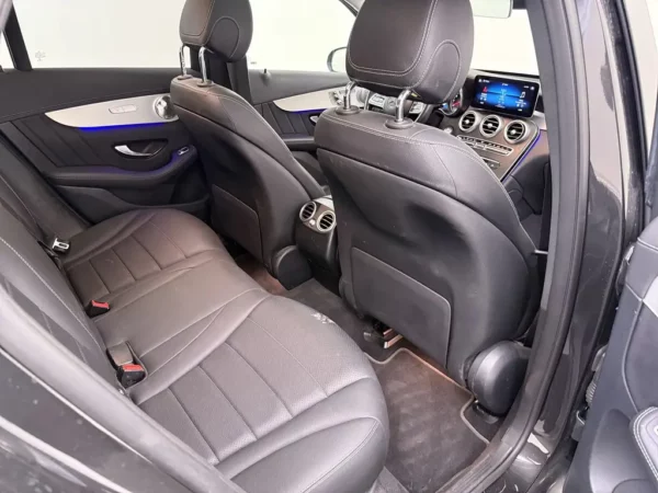 Photo 23 of 32 of W1N2539531V290493 Mercedes-Benz GLC 300e 4MATIC Premium Plus