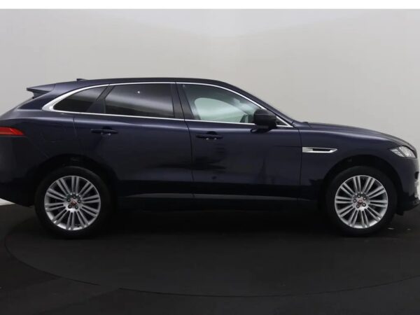 Jaguar F-Pace 2.0 Portfolio AWD 25t