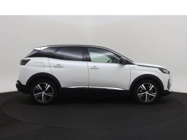 Peugeot 3008 1.6 HYbrid 225 GT