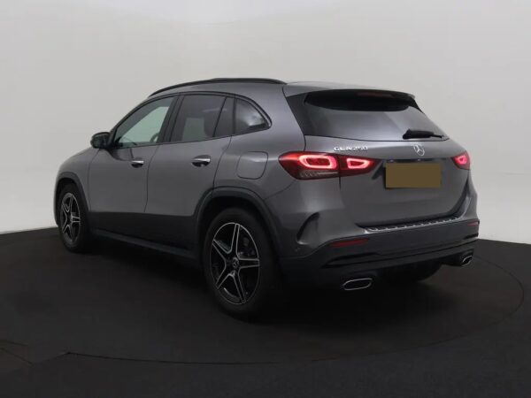 Mercedes-Benz GLA 250 AMG Line