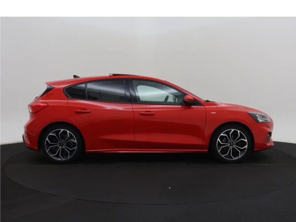 Ford Focus 1.0 EcoBoost Hybrid ST-Line X