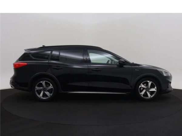 Ford FOCUS Wagon 1.0 EcoBoost Hybrid Active X