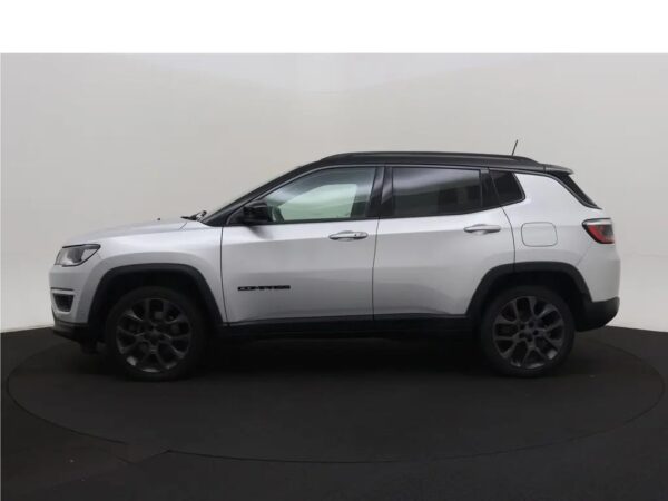 Photo 28 of 31 of ZACNJDEWXLPR03372 Jeep Compass 4xe 240 Plug-in Hybrid Electric