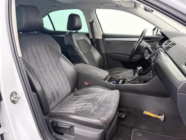 Skoda Superb 1.6 TDI AUT.