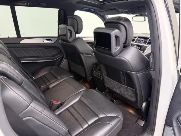 Photo 28 of 41 of WDC1668741A226623 Mercedes-Benz GL-Klasse AMG 63 7p.