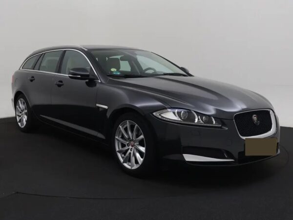 Photo 29 of 30 of SAJAA01T2FDU79681 Jaguar XF Sportbrake 2.2D AUT.