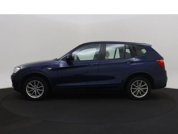 Photo 29 of 32 of WBAWY310900A77887 BMW X3 xDrive20d High Executive
