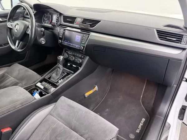 Skoda Superb 1.6 TDI AUT.