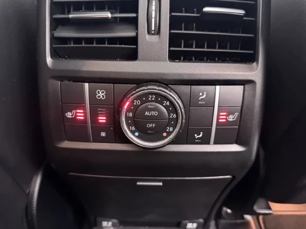 Photo 29 of 41 of WDC1668741A226623 Mercedes-Benz GL-Klasse AMG 63 7p.