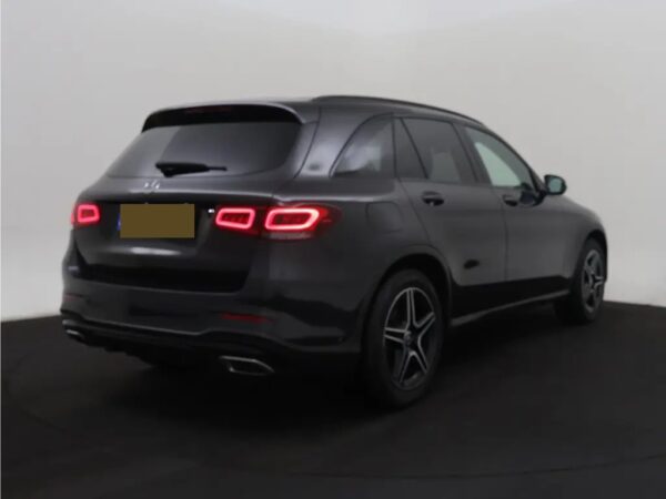 Photo 3 of 29 of WDC2539811V230890 Mercedes-Benz GLC 200 4MATIC Business Solution AMG