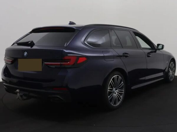 Photo 3 of 30 of WBA11CG020CK19014 BMW 5 Serie Touring 530e Business Edition Plus