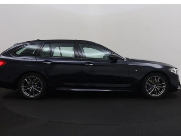 BMW 5 Serie Touring 530i xDrive High Ex.