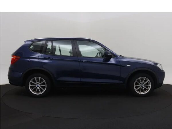 Photo 30 of 32 of WBAWY310900A77887 BMW X3 xDrive20d High Executive
