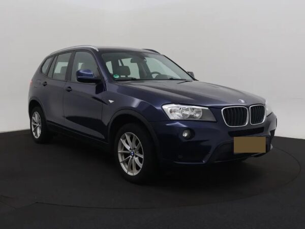 Photo 31 of 32 of WBAWY310900A77887 BMW X3 xDrive20d High Executive