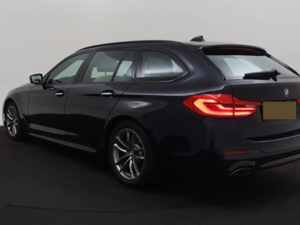 BMW 5 Serie Touring 530i xDrive High Ex.