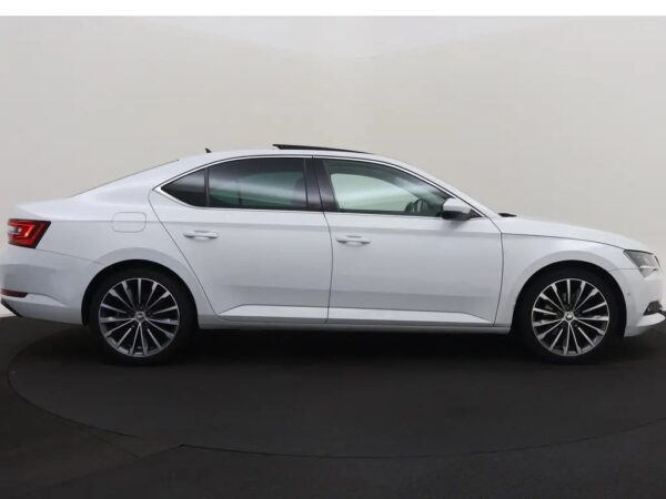 Skoda Superb 1.6 TDI AUT.