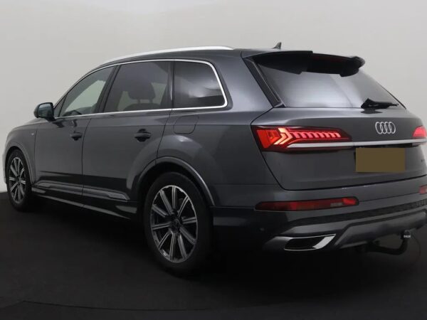 Photo 34 of 34 of WAUZZZ4M9MD013937 Audi Q7 55 TFSI e quattro Pro Line Plus