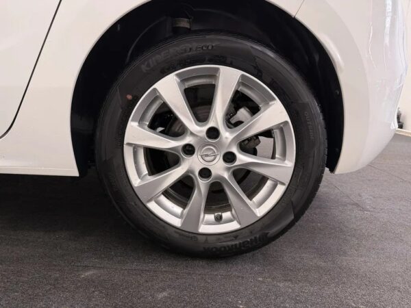 Photo 4 of 23 of VXKUPHNEKM4027365 Opel Corsa 1.2 100PK Edition