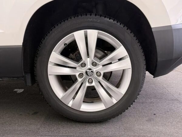 Photo 4 of 30 of TMBJP7NU6J2025916 Skoda Karoq 1.0 TSI Style