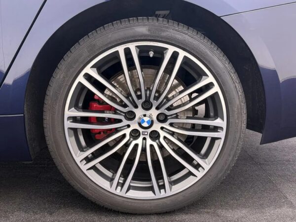 Photo 4 of 30 of WBA11CG020CK19014 BMW 5 Serie Touring 530e Business Edition Plus