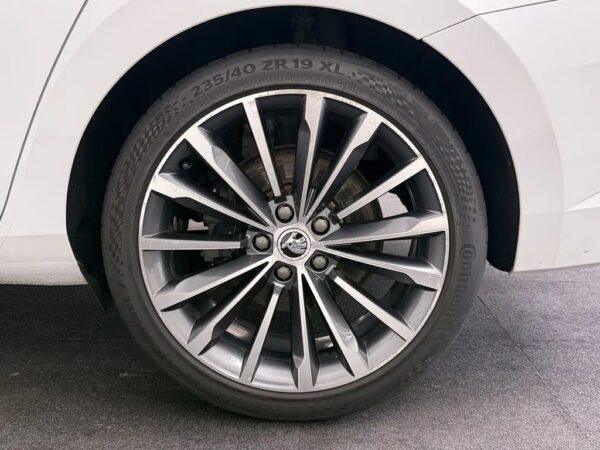 Skoda Superb 1.6 TDI AUT.