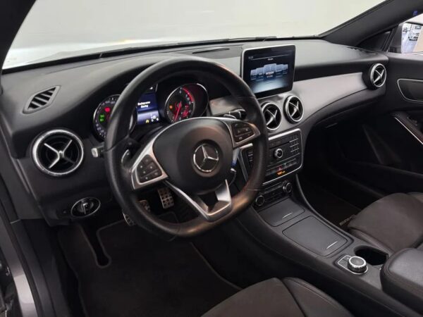 Mercedes-Benz CLA-Klasse Shooting Brake 180 Aut. Ambition