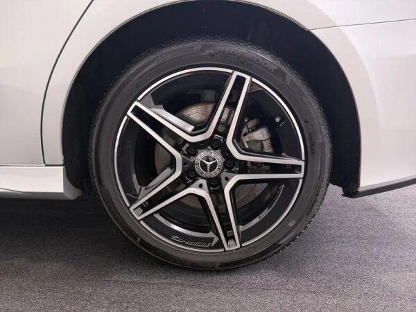 Mercedes-Benz A-Klasse 250 e Business Solution AMG Limited