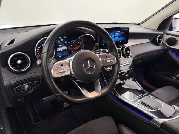 Photo 5 of 29 of WDC2539811V230890 Mercedes-Benz GLC 200 4MATIC Business Solution AMG