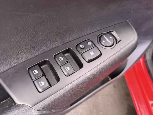 Photo 6 of 24 of KNAB2511ALT598228 Kia Picanto 1.0 MPi ComfortPlusLine