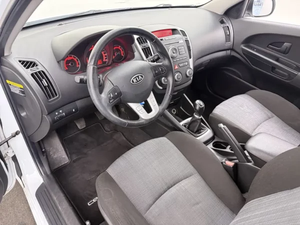 Kia cee'd 1.4 CVVT X-tra