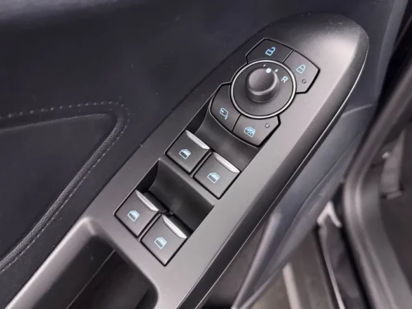 Ford FOCUS Wagon 1.0 EcoBoost Hybrid Titanium