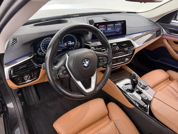 BMW 5 Serie 520d AUT. High Ex.