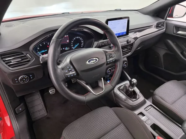 Ford Focus 1.0 EcoBoost Hybrid ST-Line X