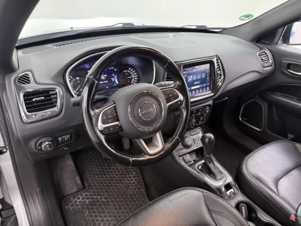 Photo 6 of 31 of ZACNJDEWXLPR03372 Jeep Compass 4xe 240 Plug-in Hybrid Electric