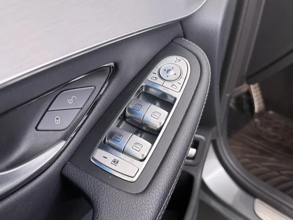 Mercedes-Benz GLC 250 4MATIC AMG Premium Plus