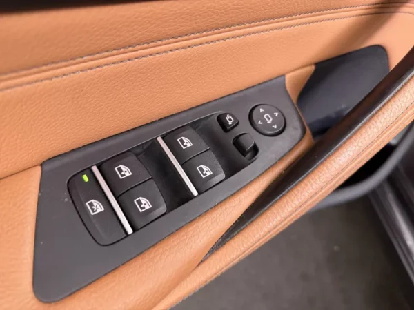 BMW 5 Serie 520d AUT. High Ex.