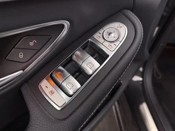 Mercedes-Benz C-Klasse 180 Business Solution AMG