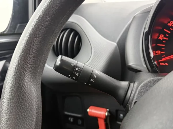 Photo 8 of 24 of VF3PSCFB5KR032553 Peugeot 108 1.0 e-VTi Blue Lease