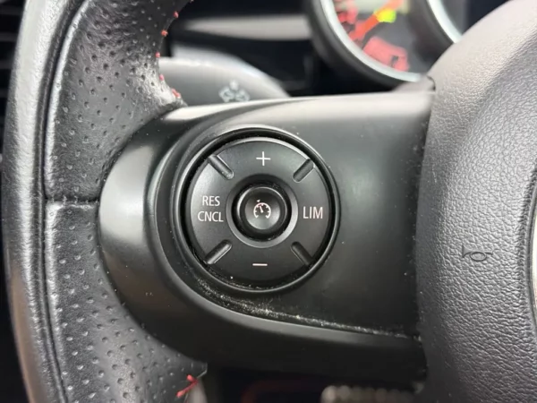 MINI 5-deurs 1.5 Aut. Cooper JCW